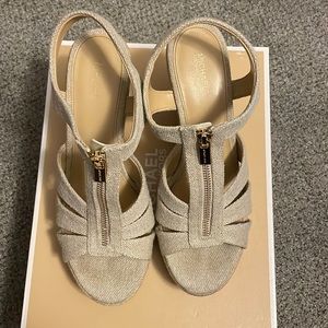 Michael Kors wedge shoes fabric size 9.5M color natural